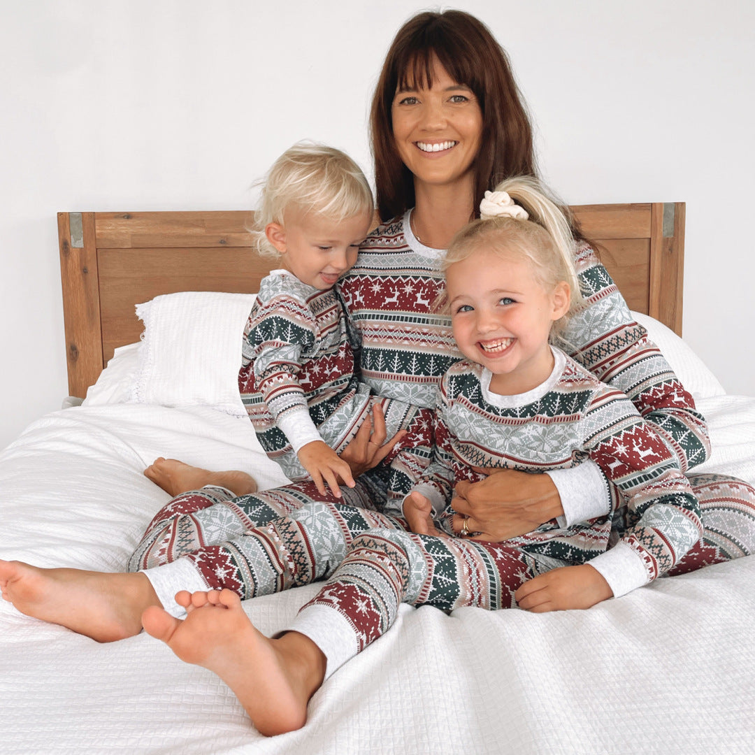 2024 Family Christmas Matching Pajamas Set Xmas Adult Kids Mother And Daughter Father Son Sleepwear Baby Family Look Outfits EHAD +